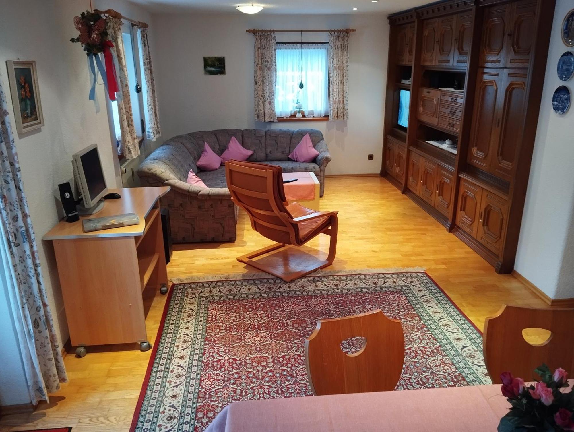 Haus Berggruss Inkl. Chiemgaukarte Apartment โรพอลดิง ภายนอก รูปภาพ